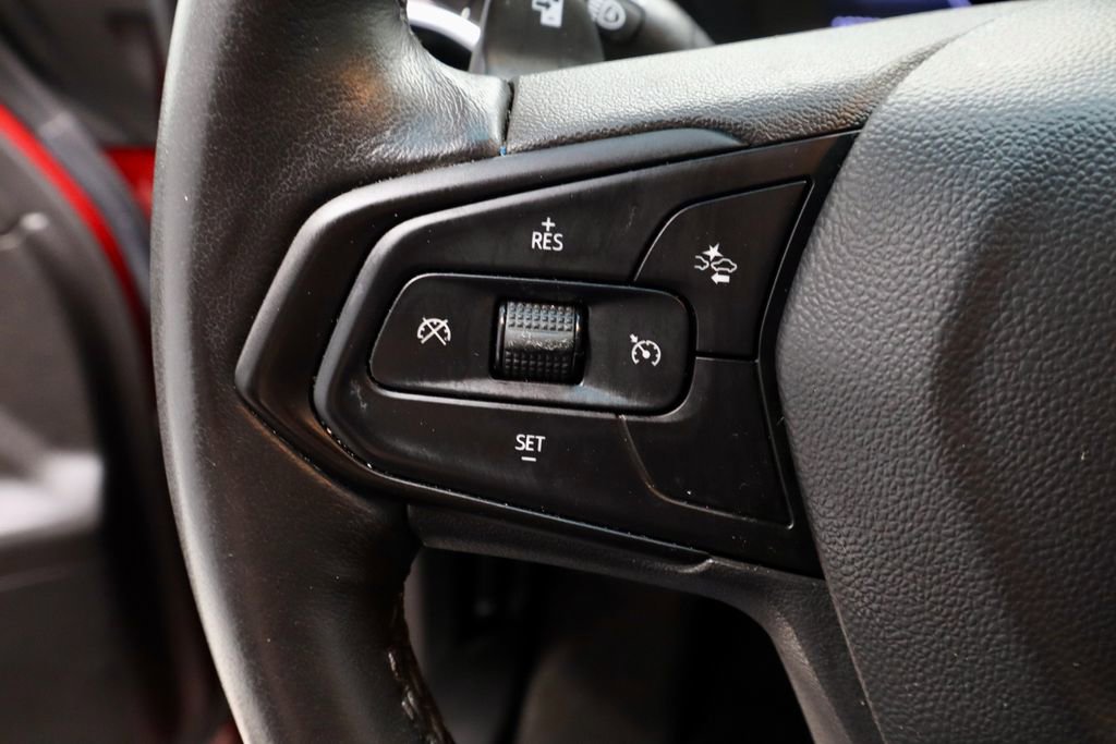 Used 2022 Chevrolet Bolt LT FWD image 28