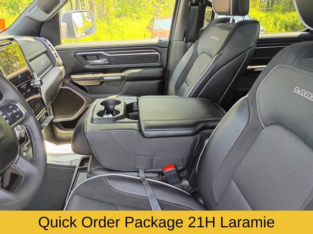 Used 2025 RAM 1500 Laramie AWD/4WD image 13