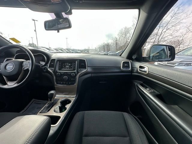 Used 2016 Jeep Grand Cherokee Laredo w/ Quick Order Package 23E image 27
