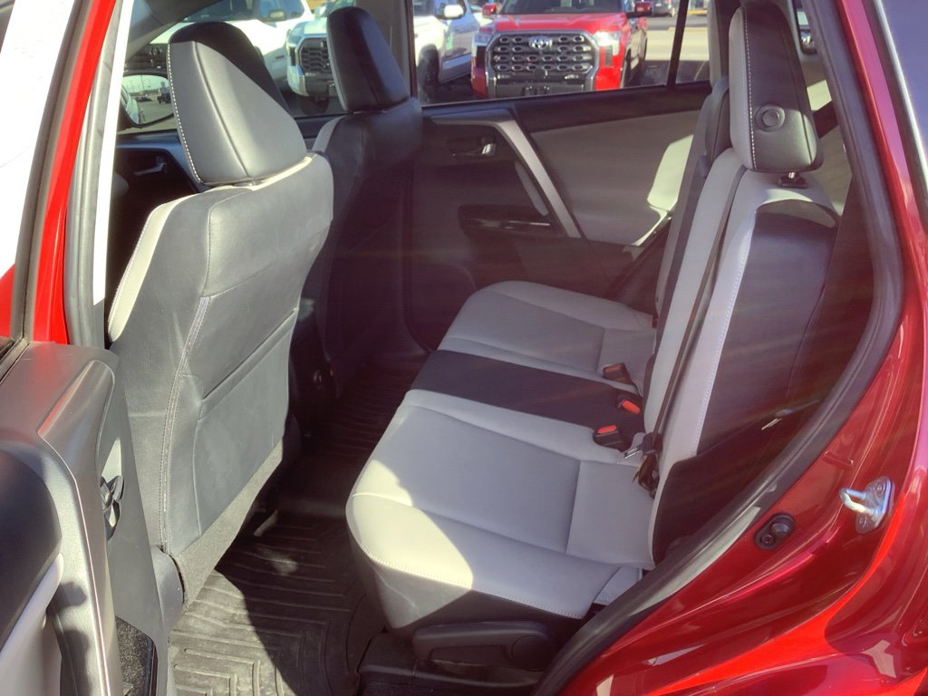 Used 2017 Toyota RAV4 Limited image 11
