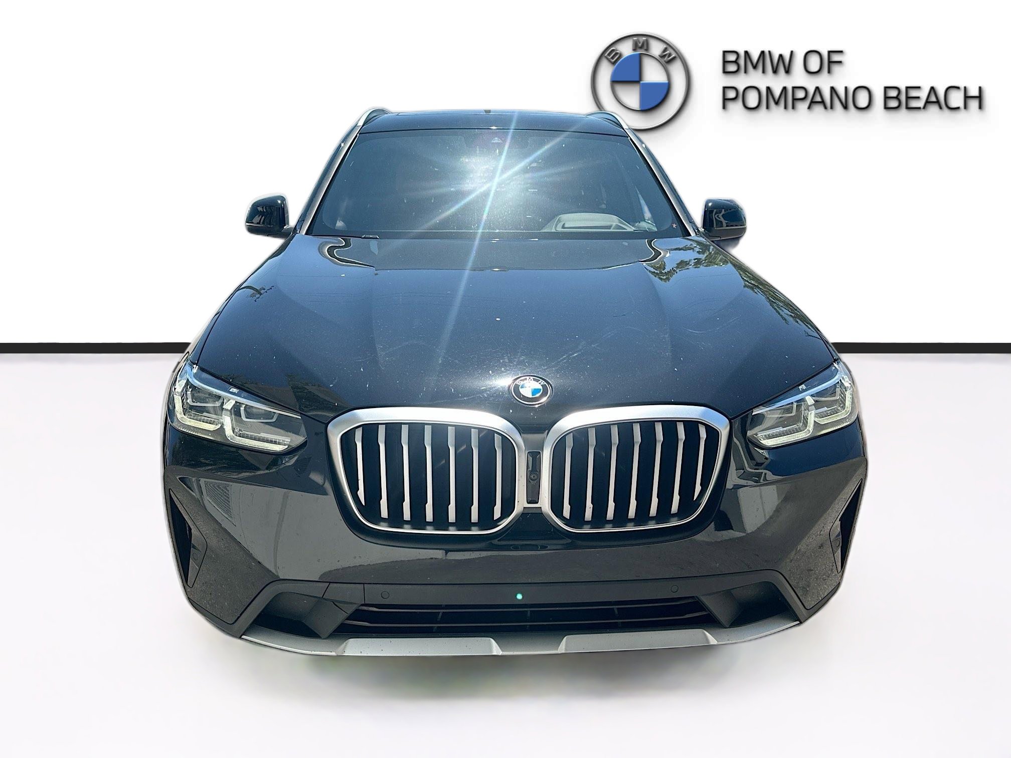 Used 2024 BMW X3 sDrive30i w/ Premium Package image 2