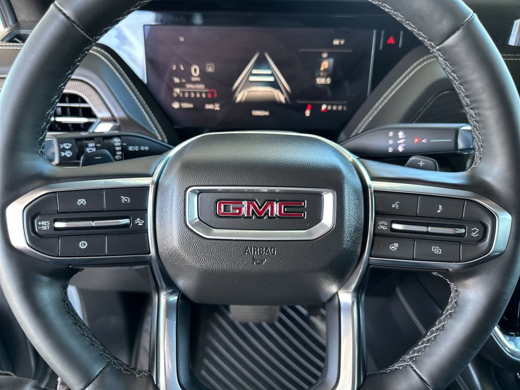 Used 2025 GMC Yukon Elevation w/ Elevation Premium Package AWD/4WD image 24