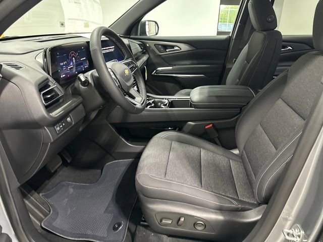 New 2026 Chevrolet Traverse LT w/ Driver Confidence Package image 5