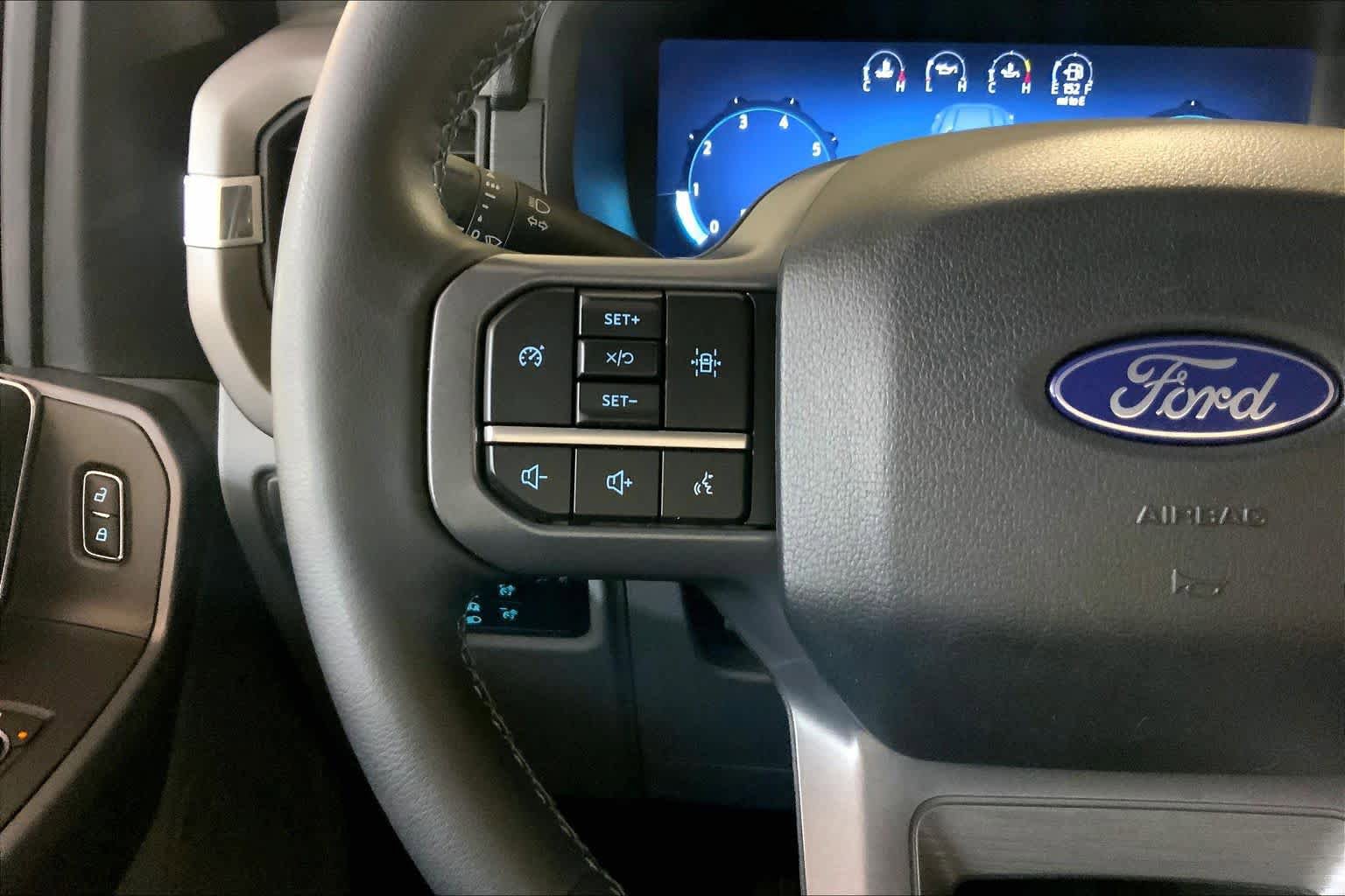 Used 2025 Ford F150 XLT w/ Equipment Group 301A Standard AWD/4WD image 39