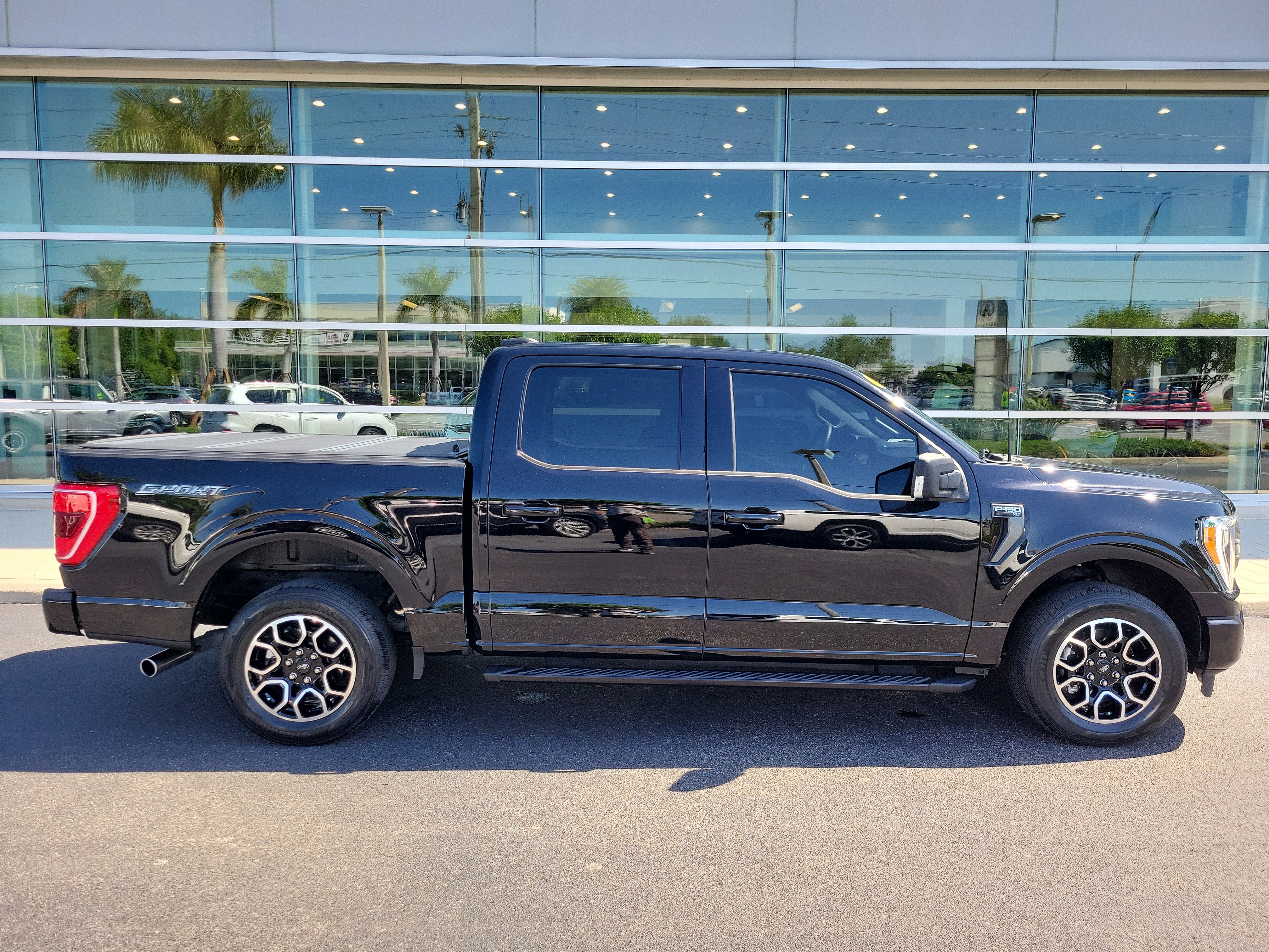 Used 2023 Ford F150 XLT w/ Equipment Group 302A High RWD image 3