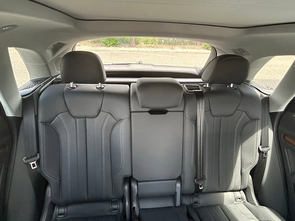 Certified 2024 Audi Q5 e Premium Plus w/ Premium Plus Package image 37