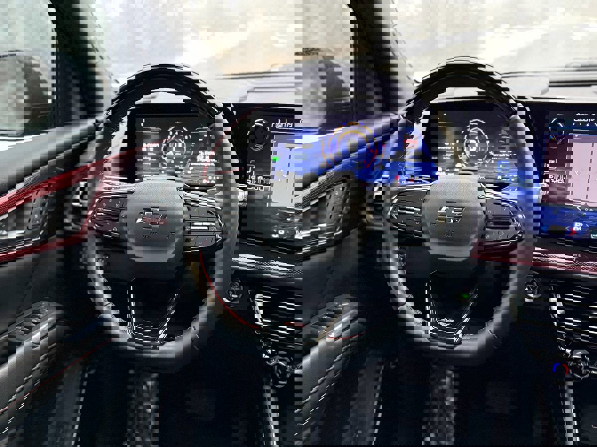 Used 2024 Chevrolet Traverse RS w/ LPO, Floor Liner Package image 23