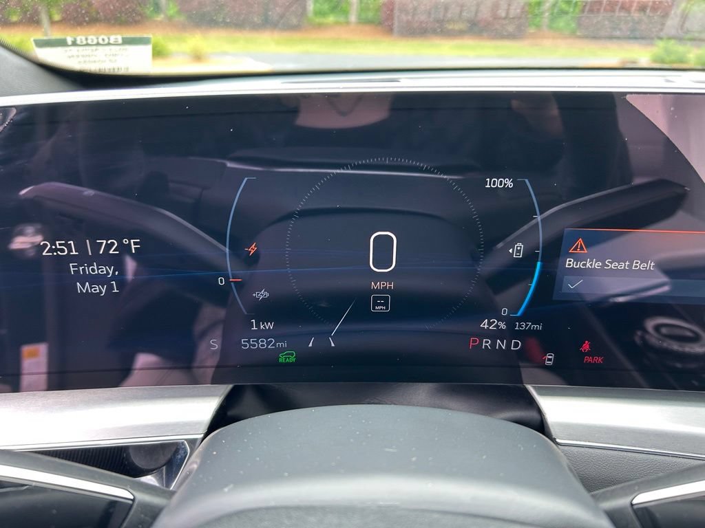 Used 2025 Cadillac Lyriq Luxury RWD image 28