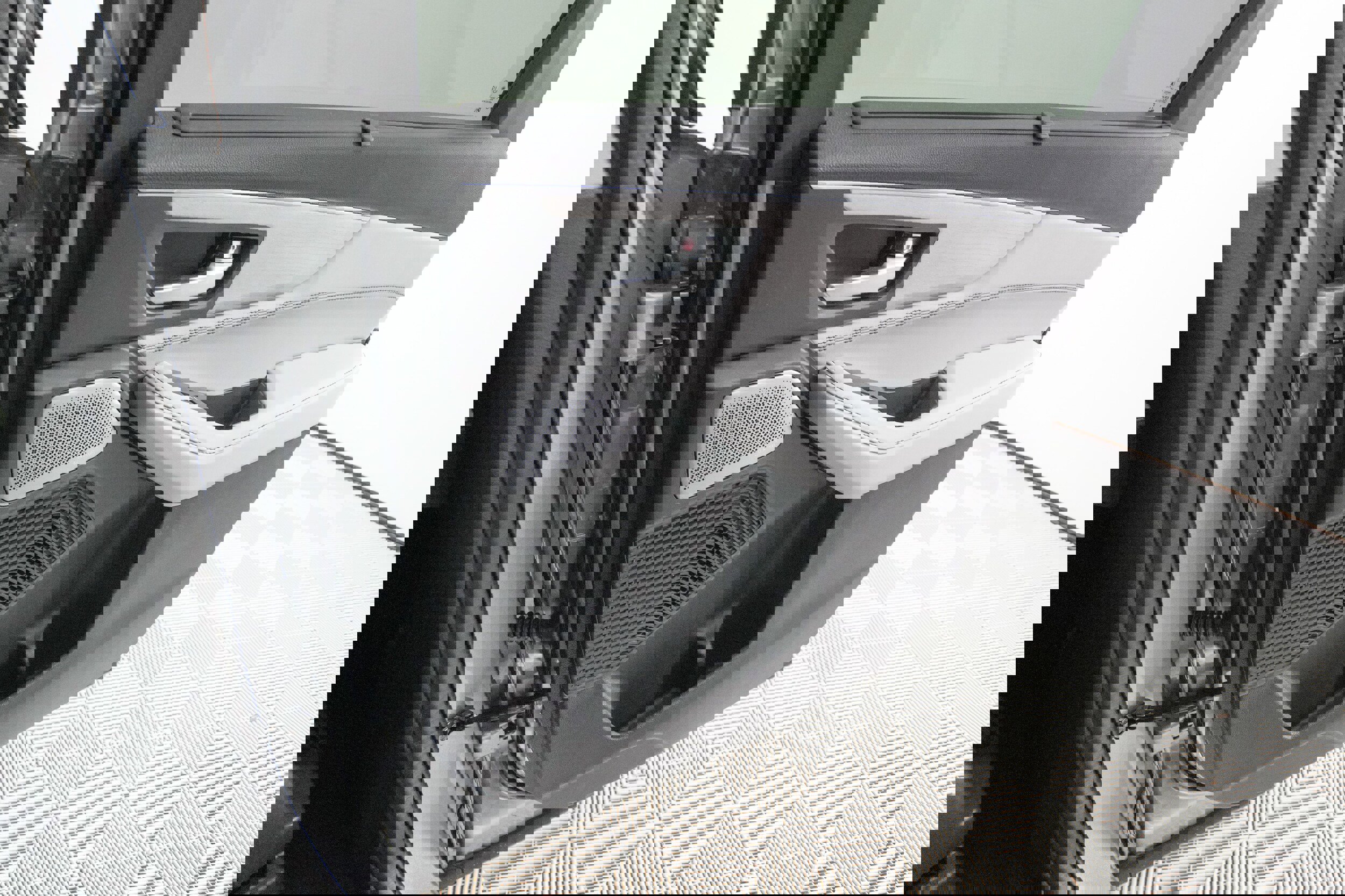 Used 2026 Acura MDX SH-AWD w/ Advance Package image 17