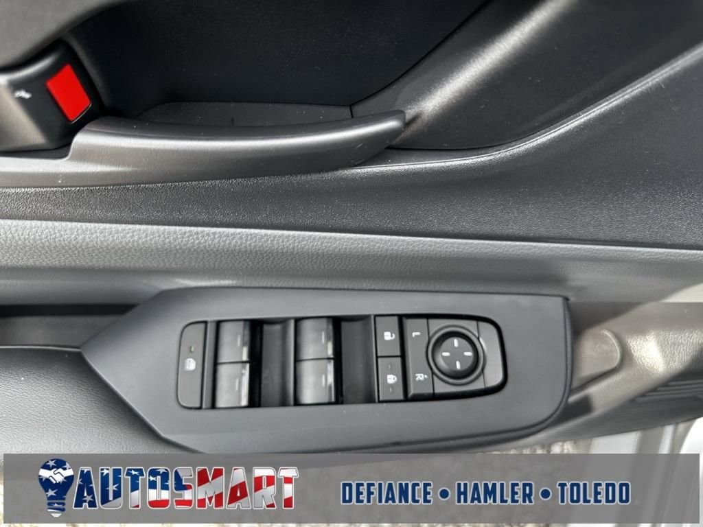 Used 2024 Toyota Prius LE image 17