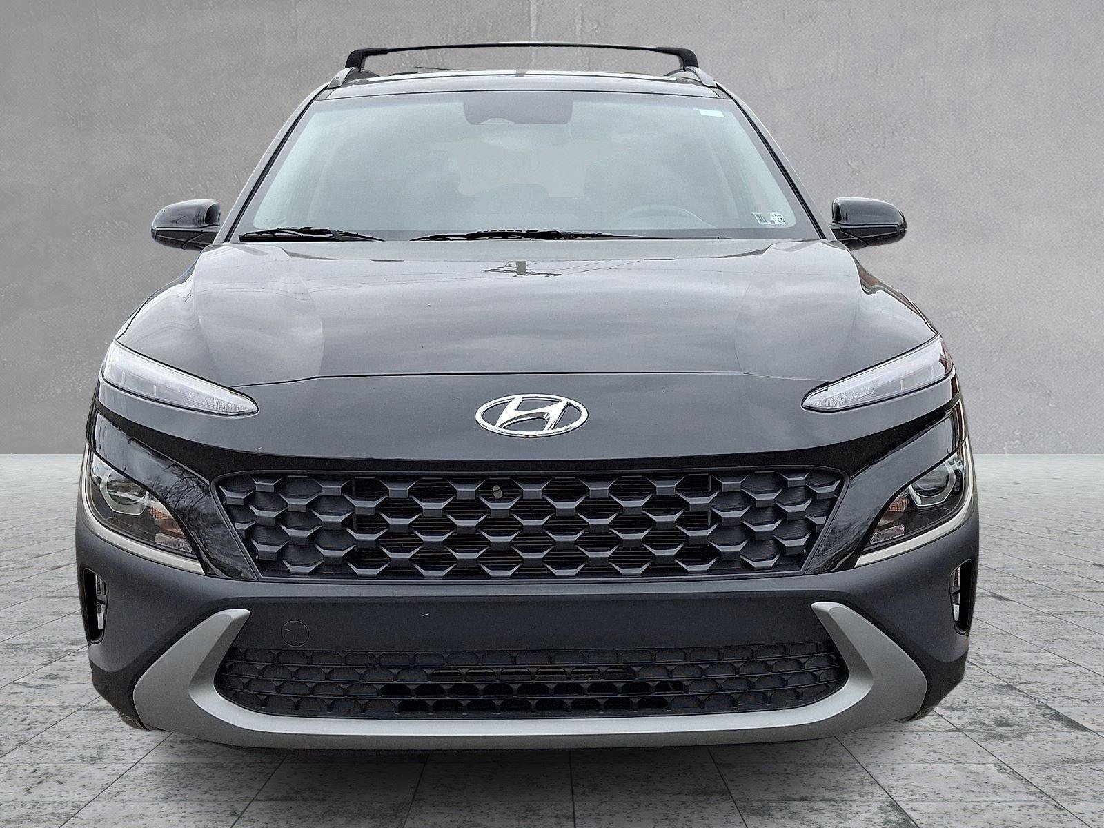 Used 2022 Hyundai Kona SEL image 2