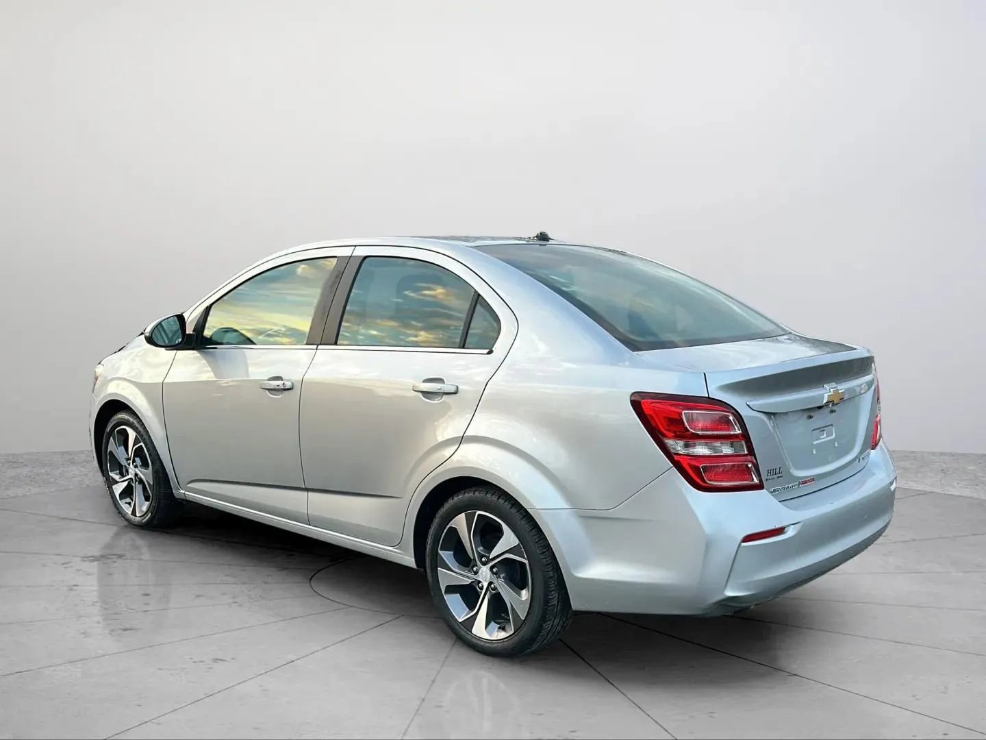 Used 2017 Chevrolet Sonic Premier image 3