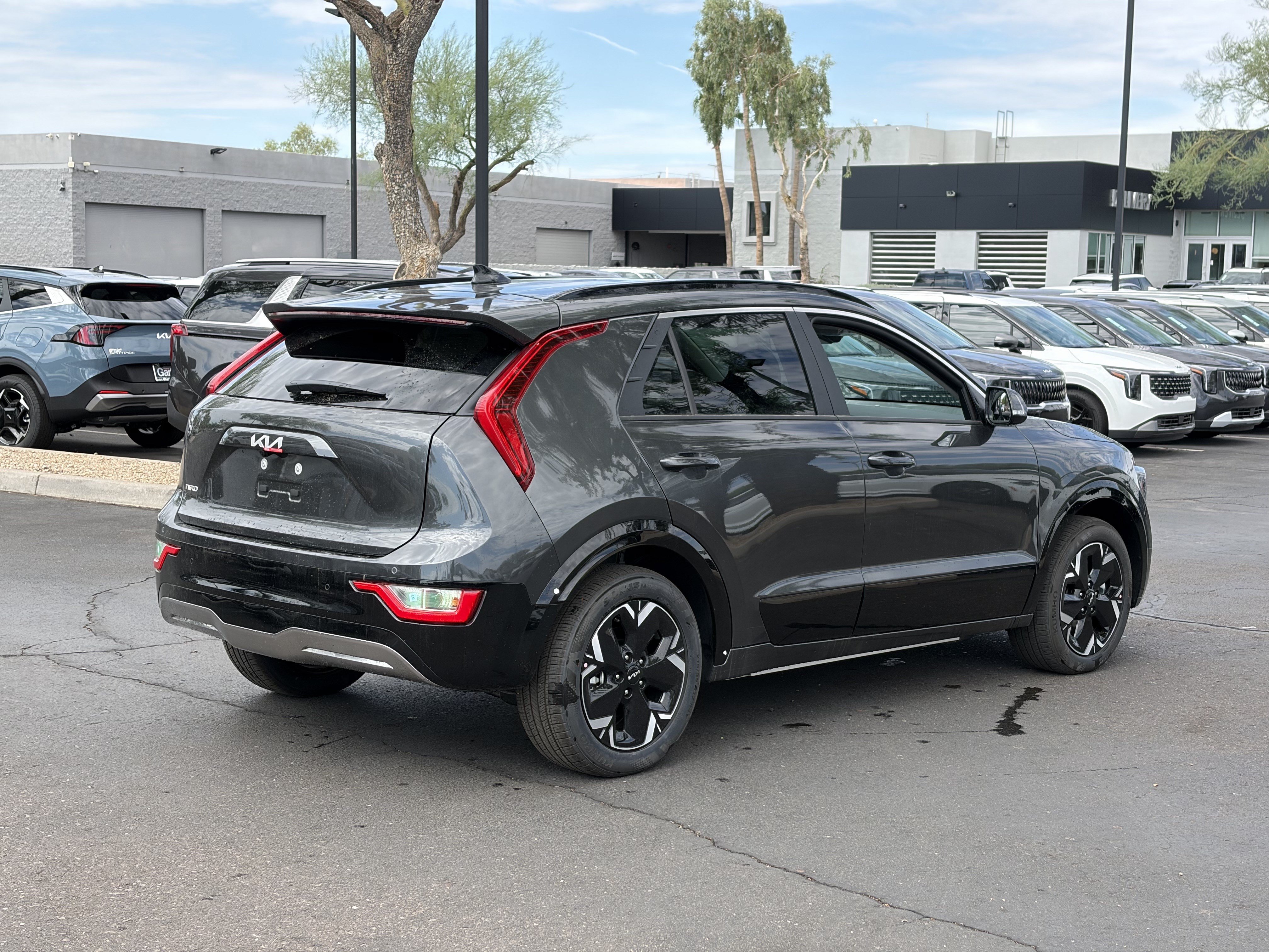 New 2026 Kia Niro Wind FWD image 4