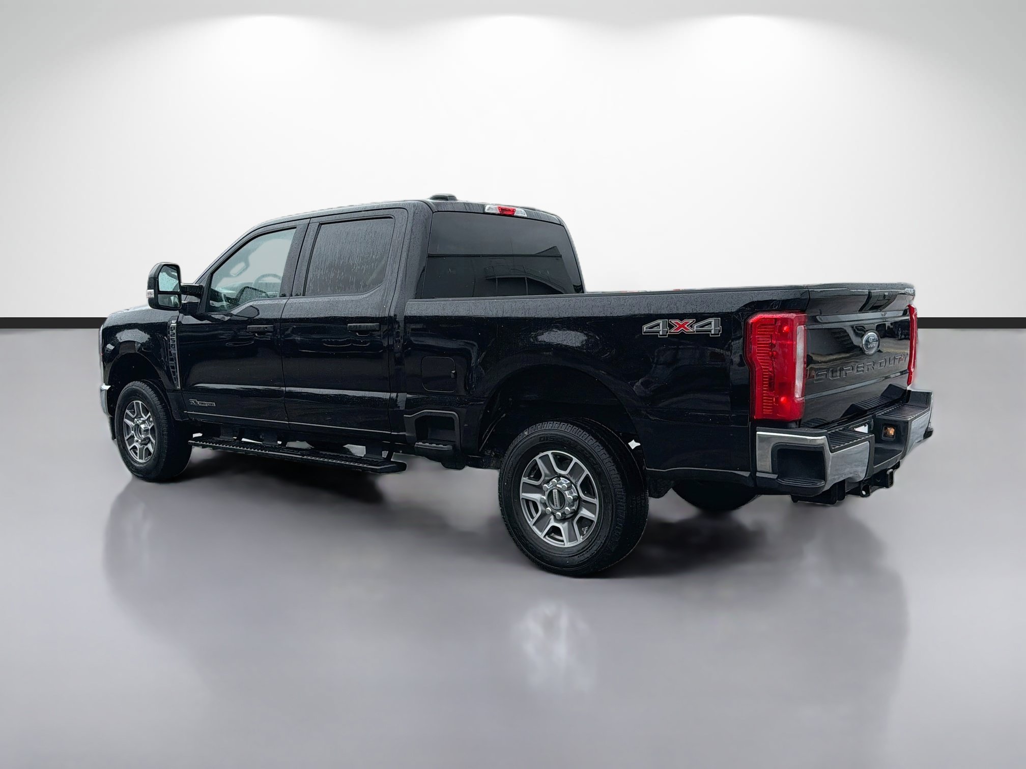 Used 2025 Ford F250 XLT AWD/4WD image 5