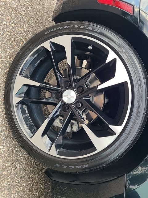 Used 2023 Chevrolet Camaro LT w/ Technology Package RWD image 28