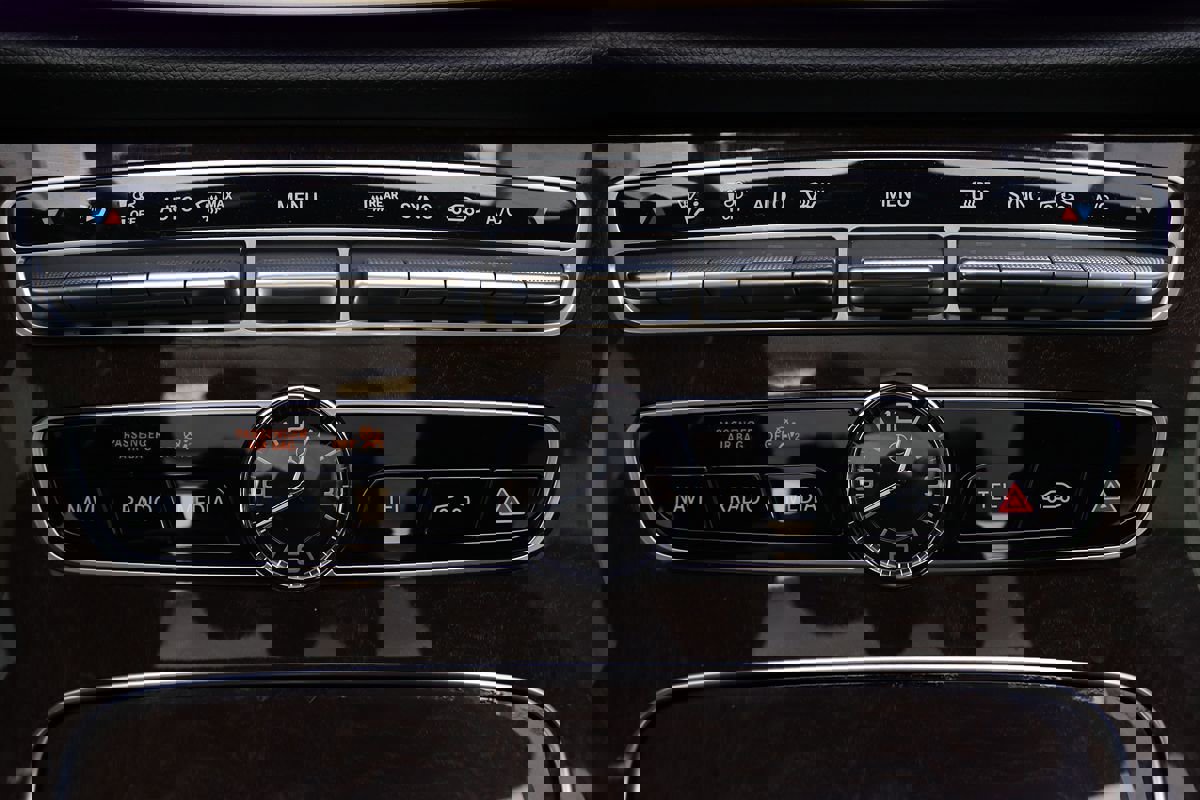 Used 2020 Mercedes-Benz CLS 450 w/ Premium Package image 25