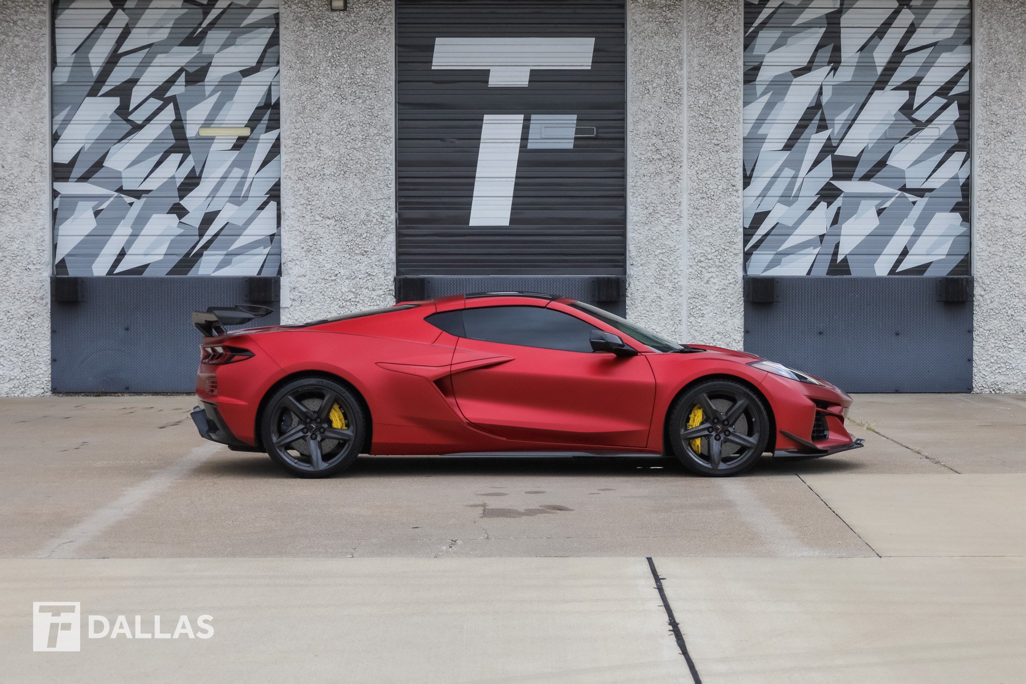 Used 2025 Chevrolet Corvette Z06 RWD image 17