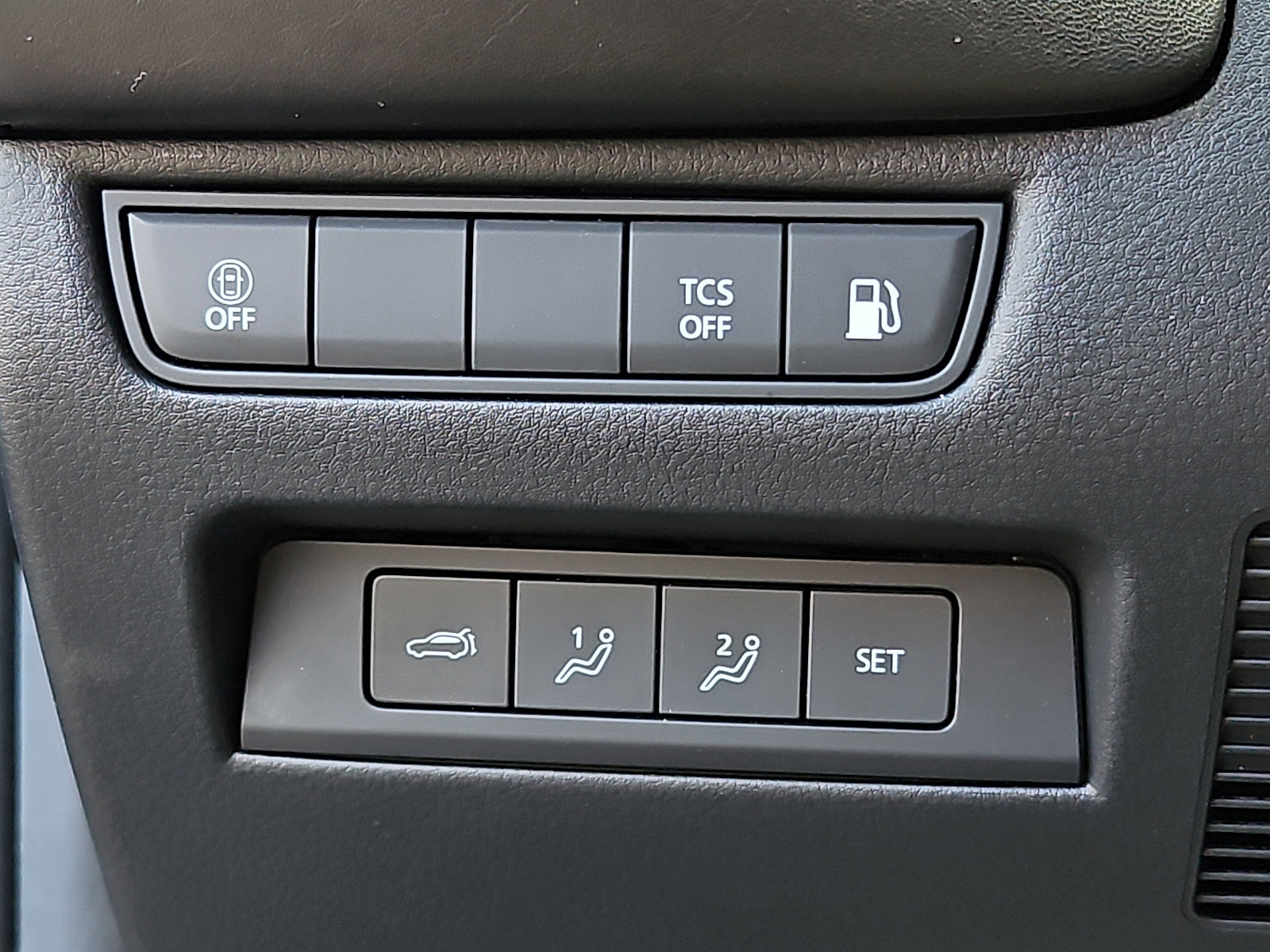 Used 2025 MAZDA CX-50 2.5 Hybrid w/ Weather Package image 26