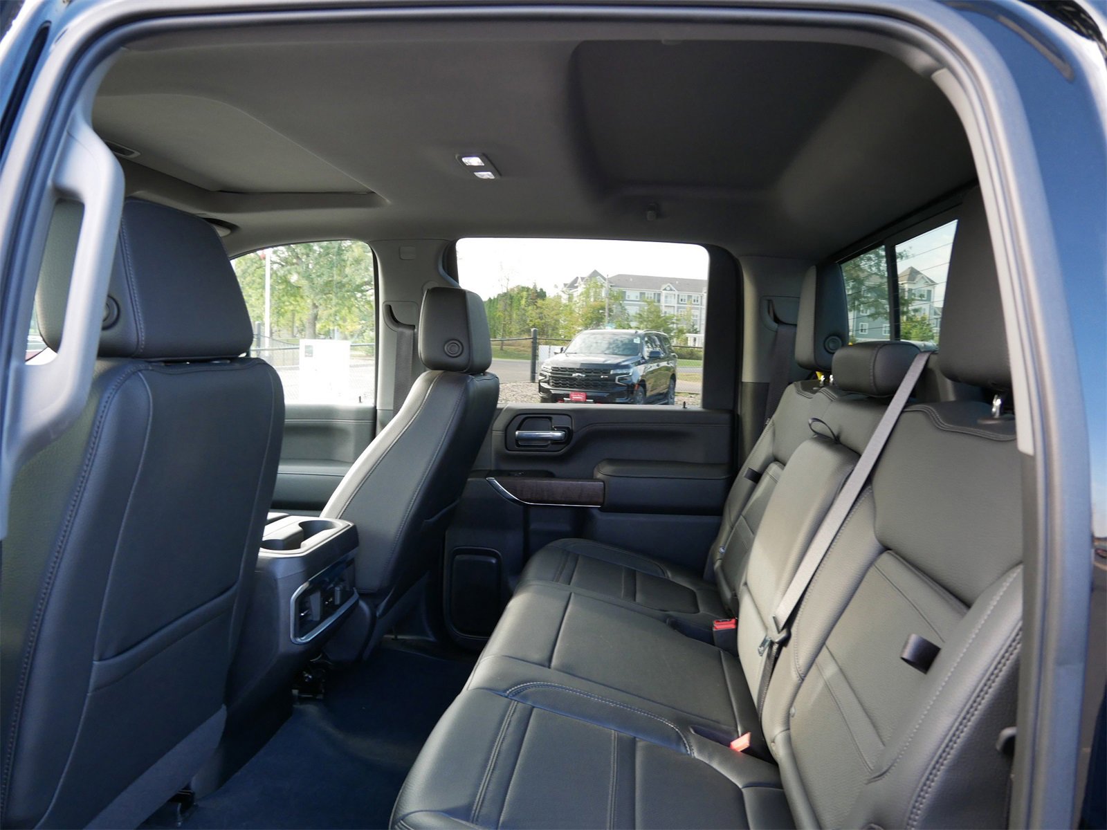 Used 2022 GMC Sierra 3500 Denali w/ Denali Ultimate Package image 10
