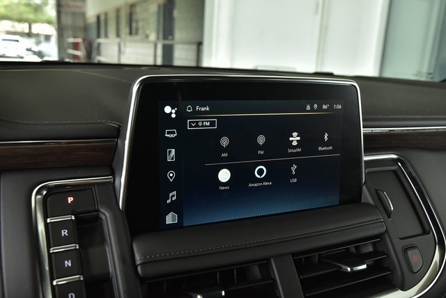 Used 2024 Chevrolet Suburban High Country image 28