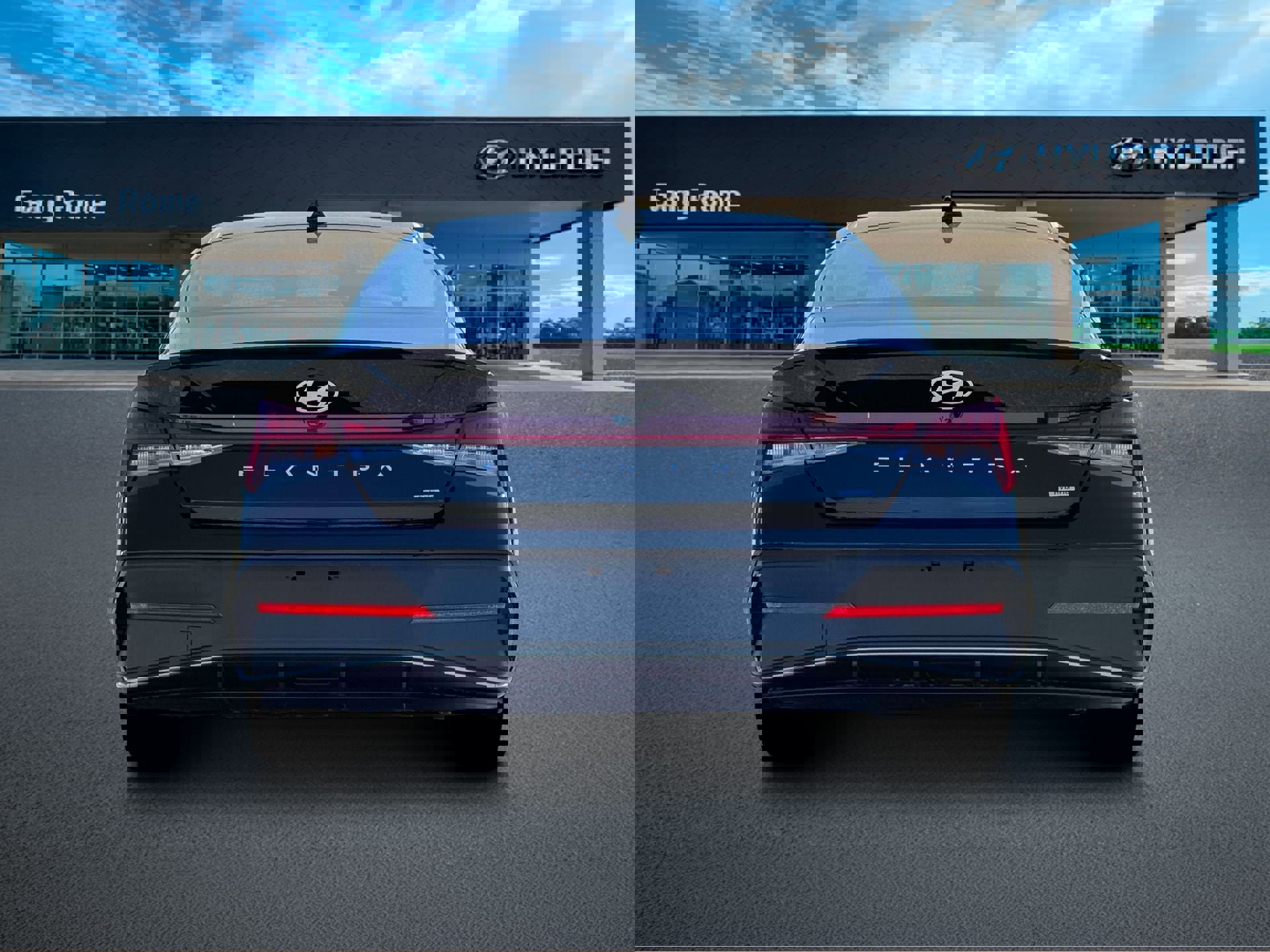 New 2025 Hyundai Elantra SEL FWD image 6