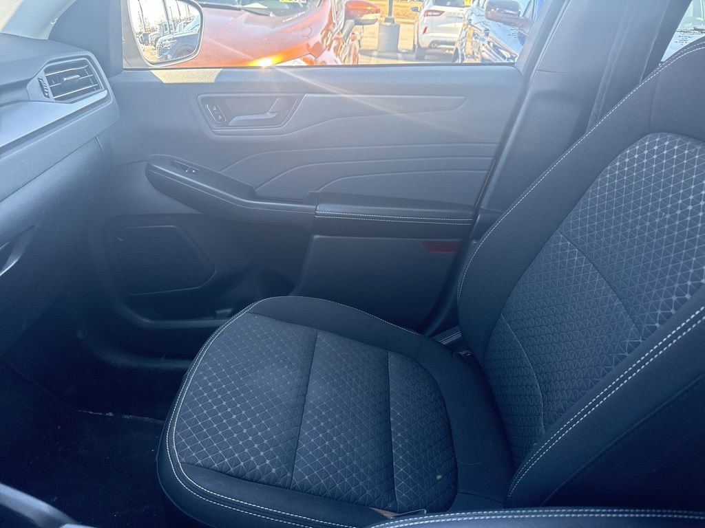 Used 2023 Ford Escape Active image 15