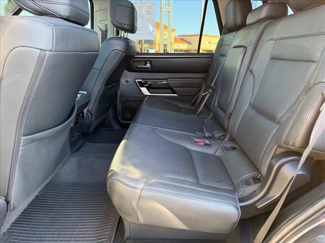 Used 2023 Toyota Sequoia Limited AWD/4WD image 7