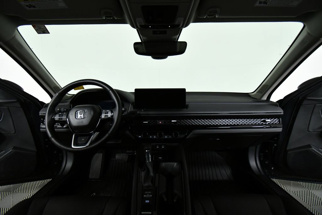 Used 2025 Honda Accord Touring image 18
