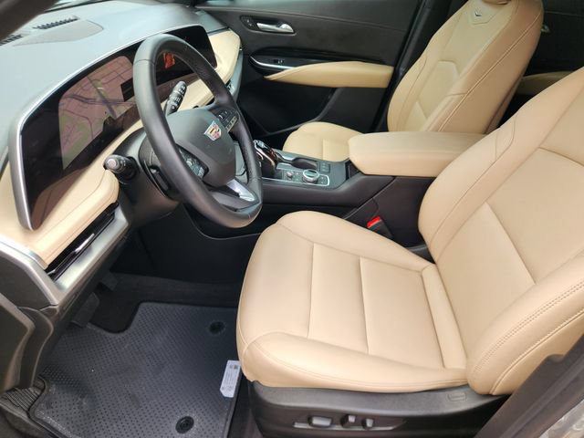 Used 2024 Cadillac XT4 Luxury FWD image 13