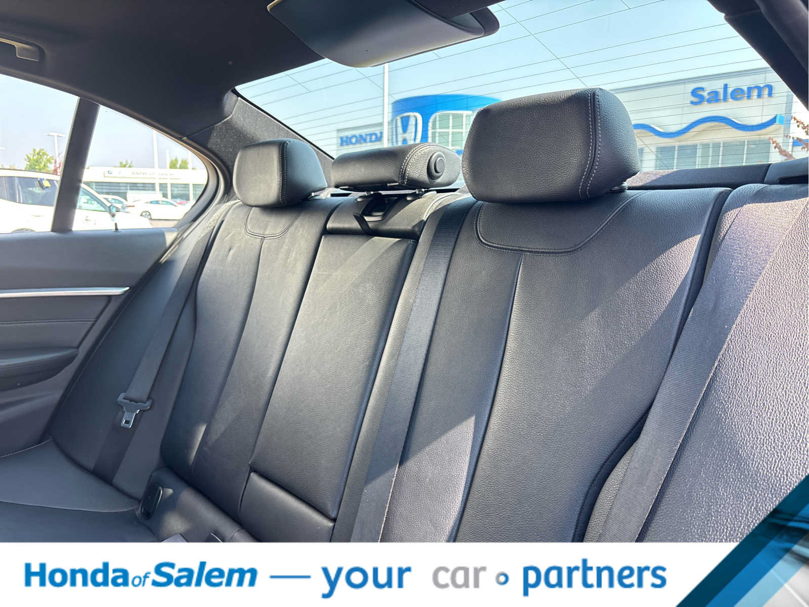Used 2016 BMW 328i Sedan RWD image 13