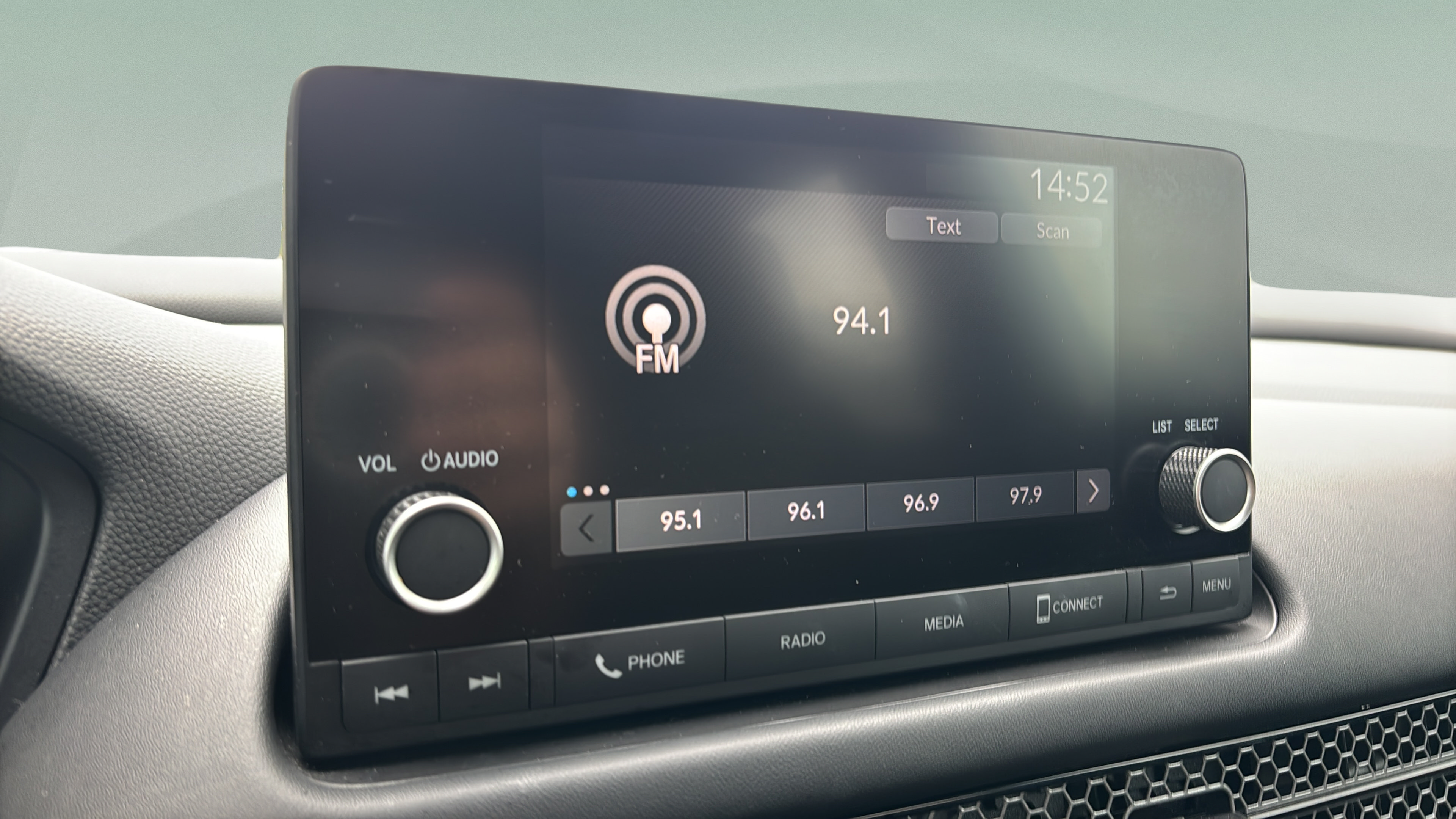 Certified 2024 Honda HR-V Sport image 20