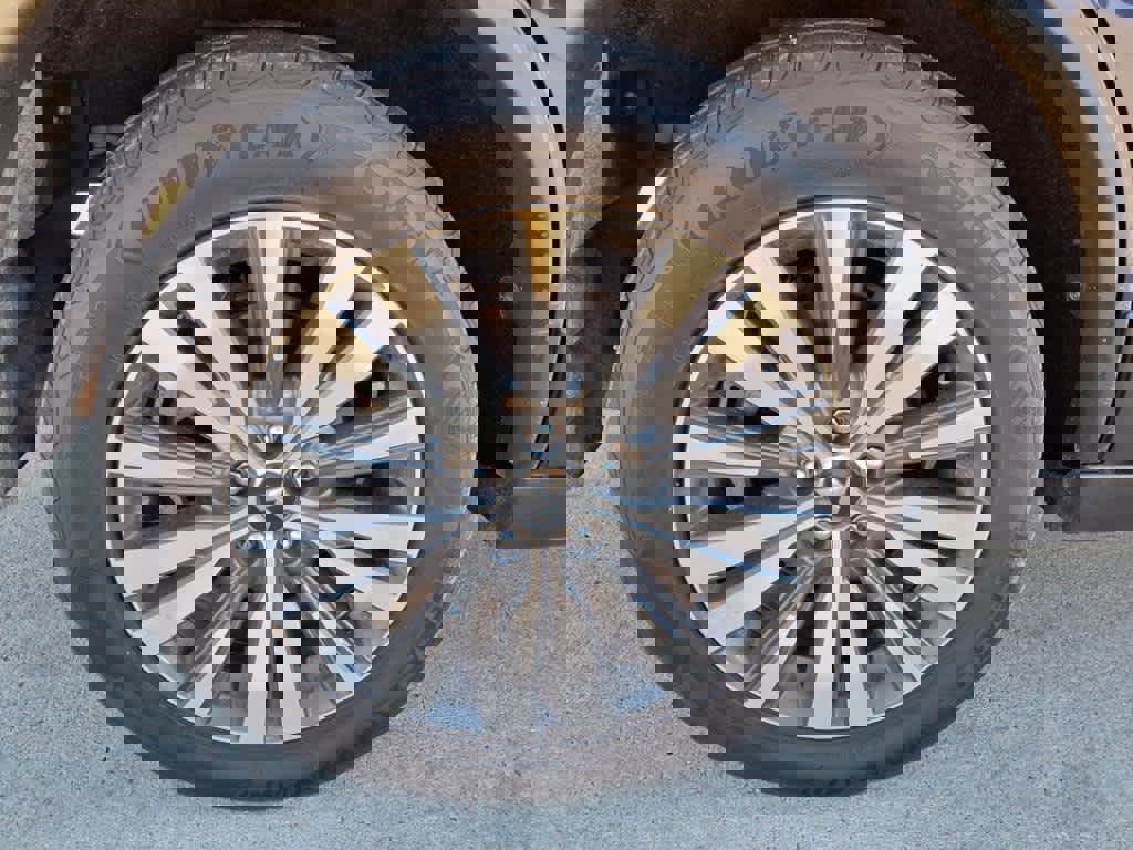 Used 2020 Mitsubishi Outlander SEL image 5