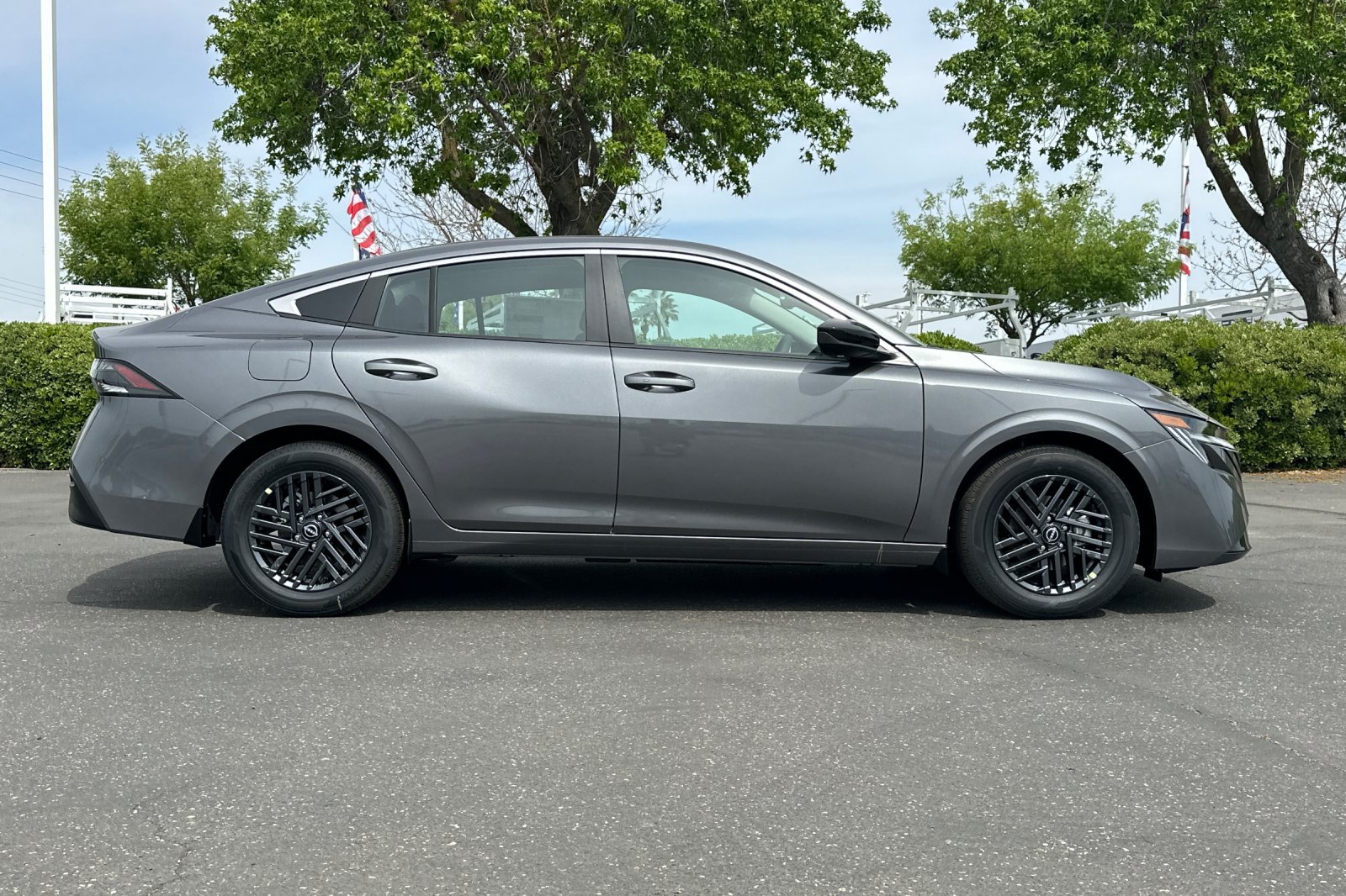 New 2026 Nissan Sentra SV w/ Floor Mat Package FWD image 3