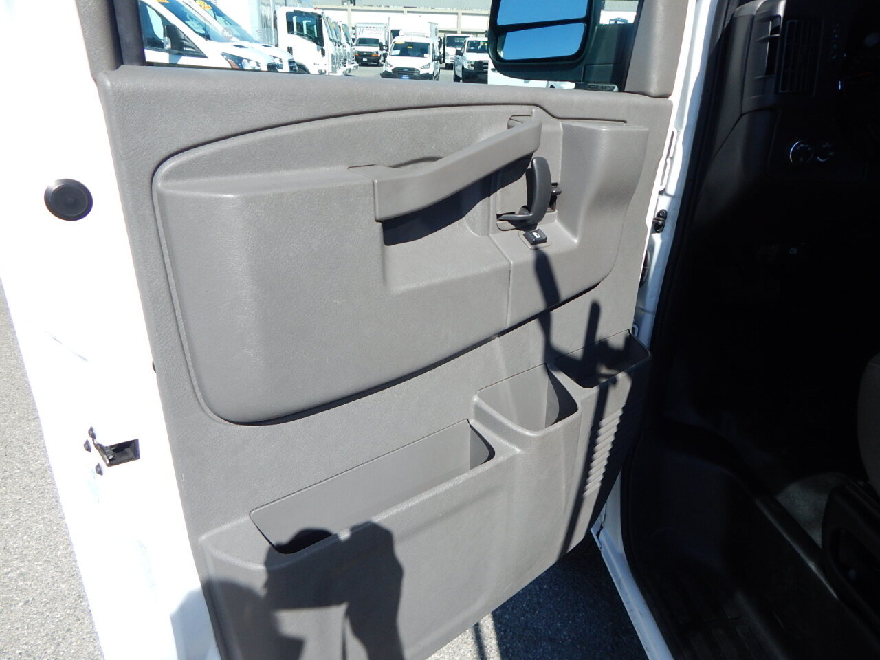 Used 2021 Chevrolet Express 2500 w/ Driver Convenience Package RWD image 20