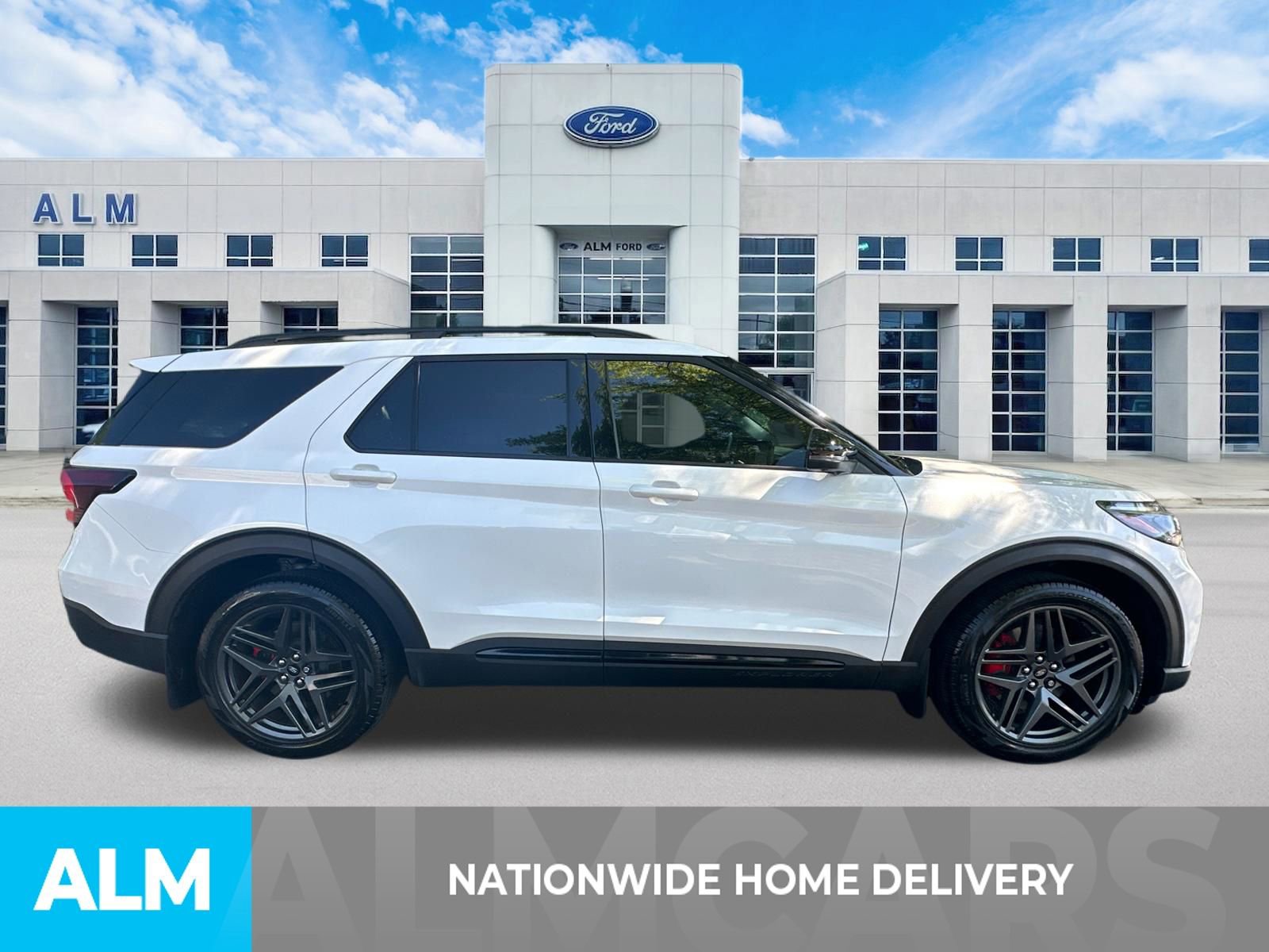 Certified 2025 Ford Explorer ST AWD/4WD image 4