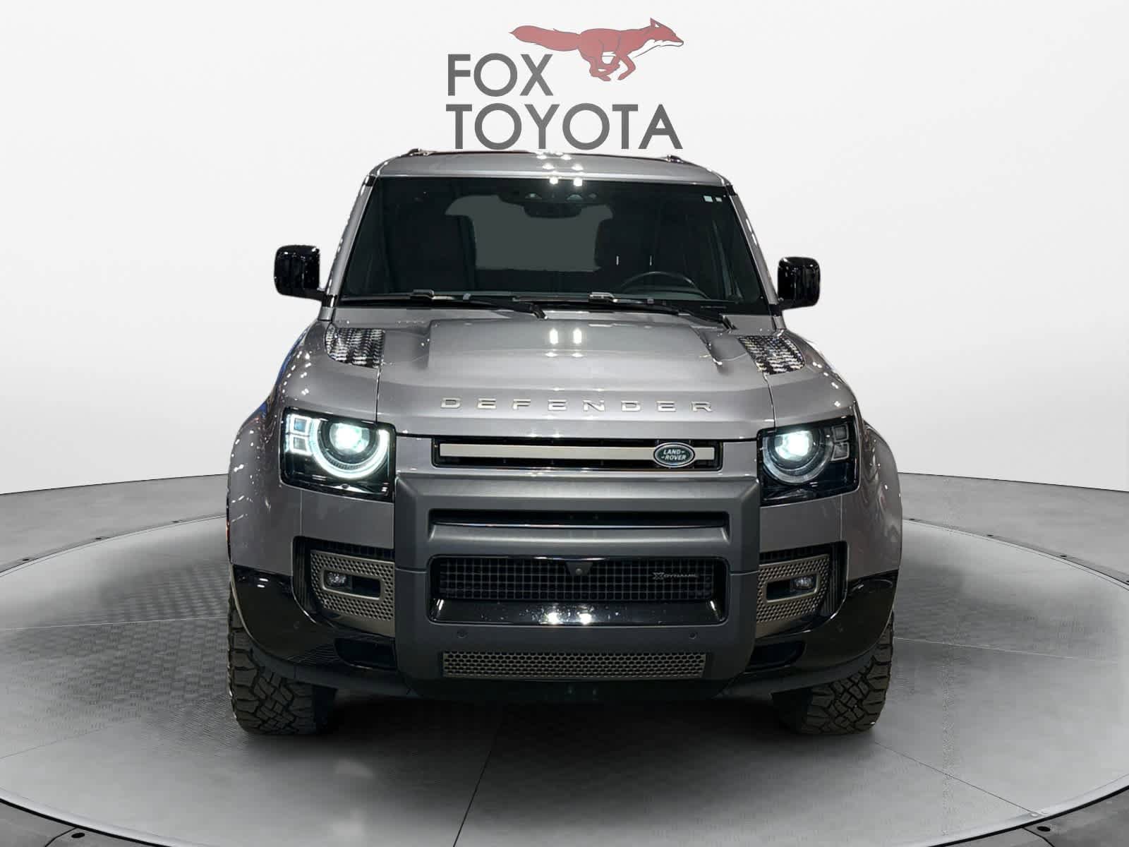 Used 2022 Land Rover Defender 110 X-Dynamic SE AWD/4WD image 9