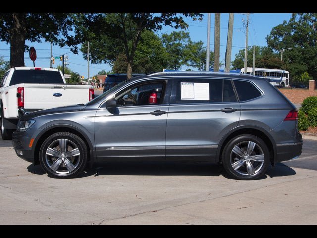 Used 2020 Volkswagen Tiguan SEL FWD image 2