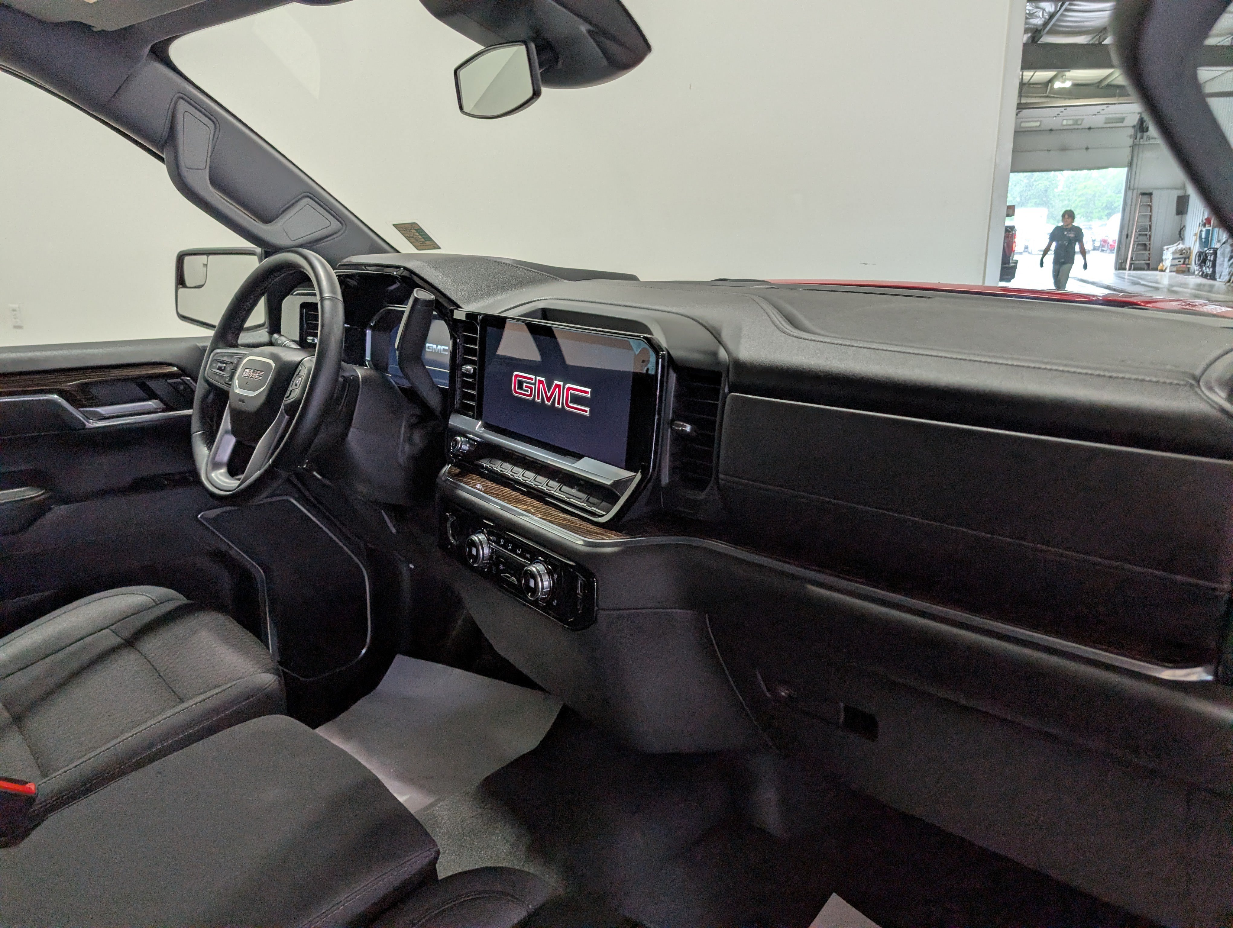 Used 2023 GMC Sierra 1500 Elevation AWD/4WD image 18