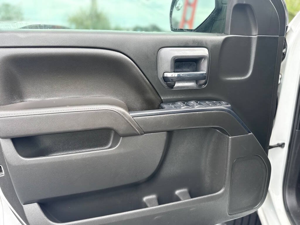 Used 2017 Chevrolet Silverado 1500 LT w/ All Star Edition AWD/4WD image 8