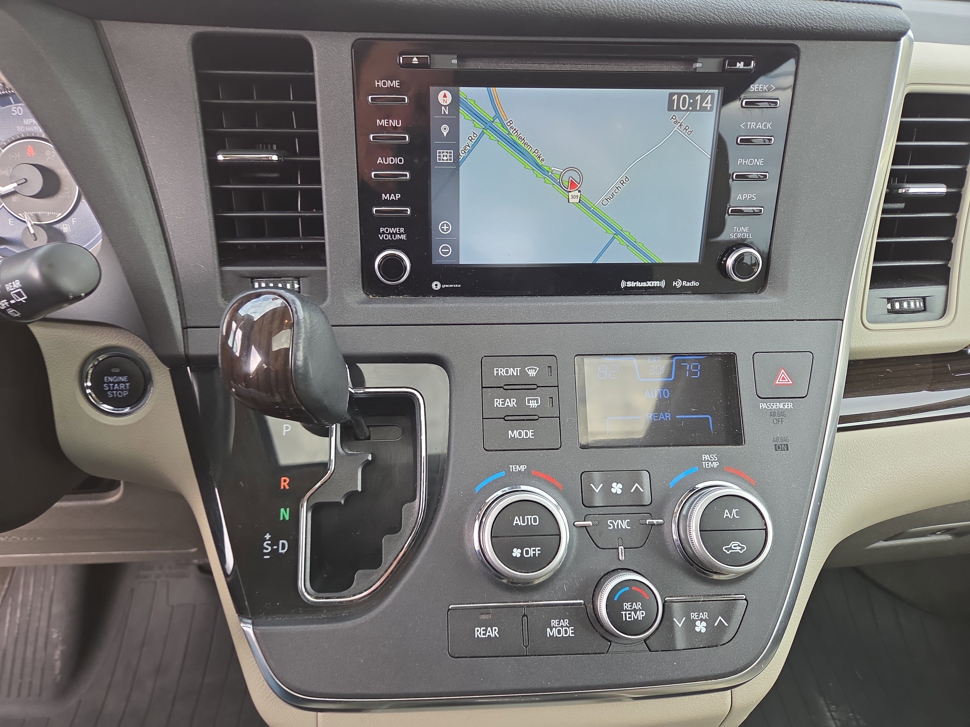 Certified 2019 Toyota Sienna XLE image 26