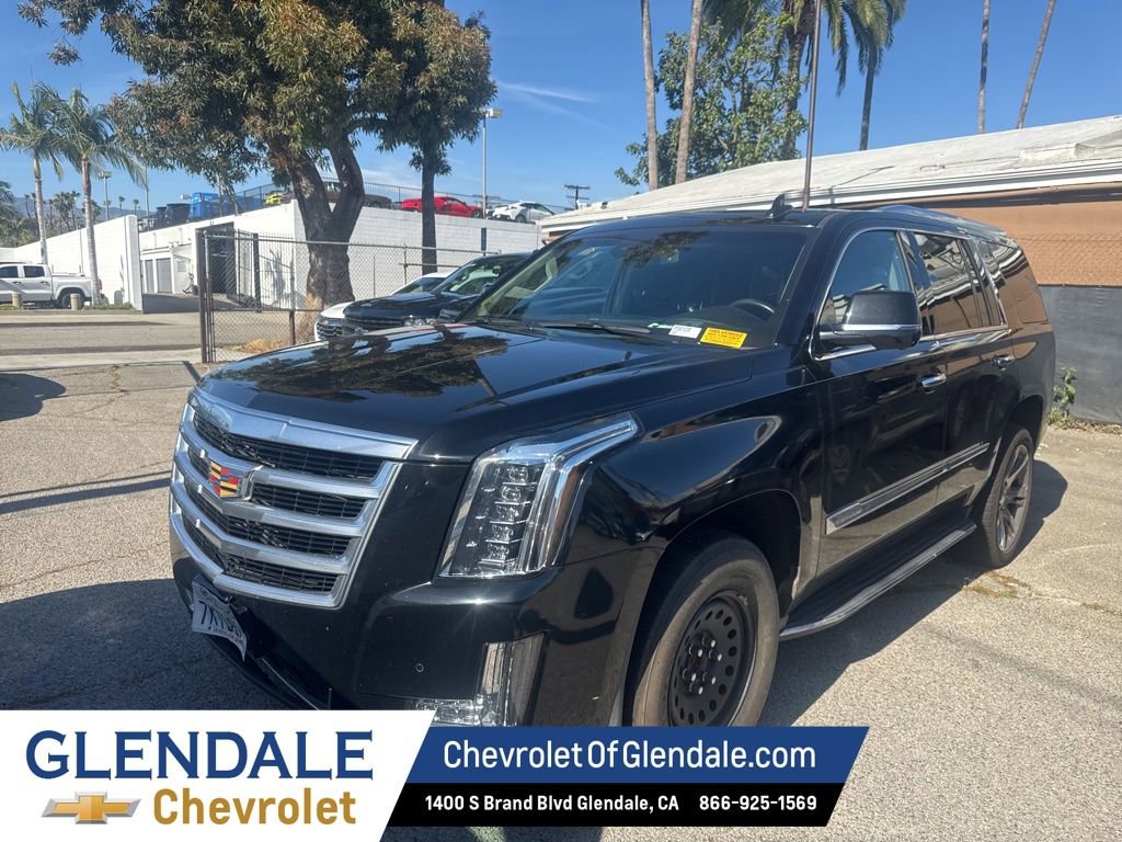 Used 2015 Cadillac Escalade Luxury image 1