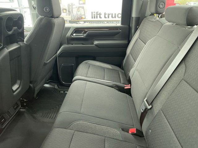 Used 2024 GMC Sierra 2500 SLE w/ SLE Value Package; image 5
