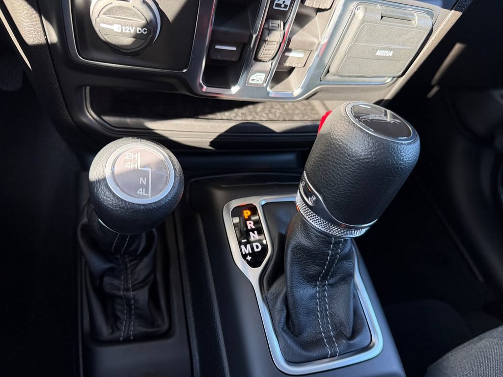 New 2026 Jeep Gladiator Sport AWD/4WD image 20