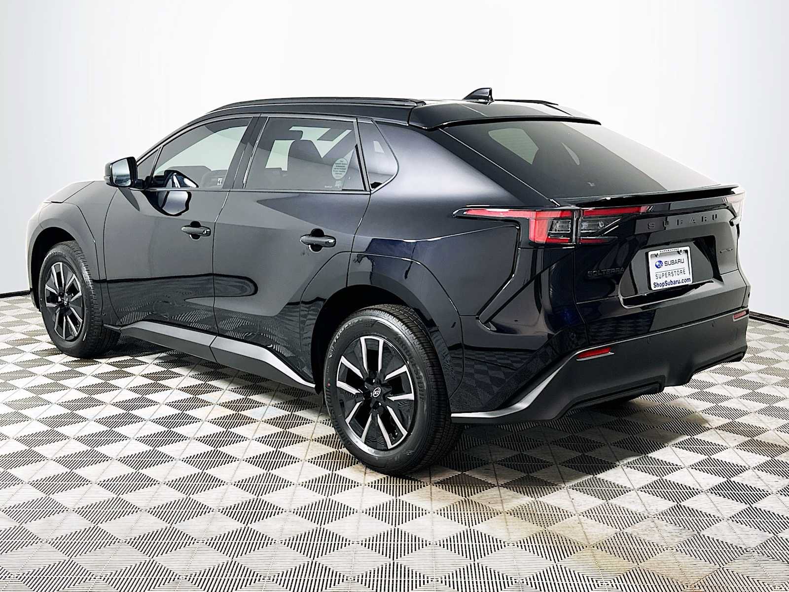 New 2026 Subaru Solterra AWD/4WD image 5