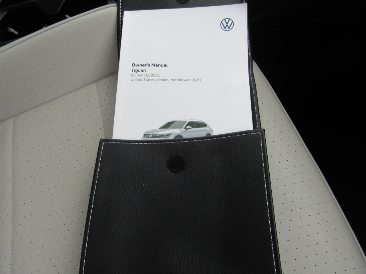 Used 2021 Volkswagen Tiguan SE R-Line image 39