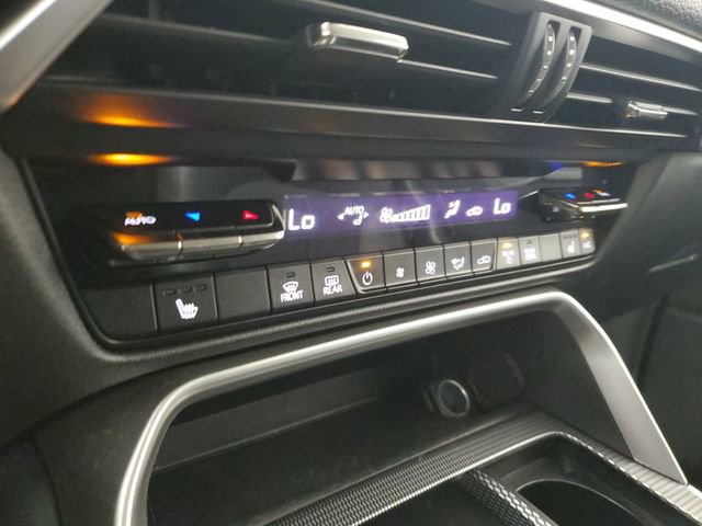 Certified 2024 MAZDA CX-90 Plug-In Hybrid w/ Preferred image 31