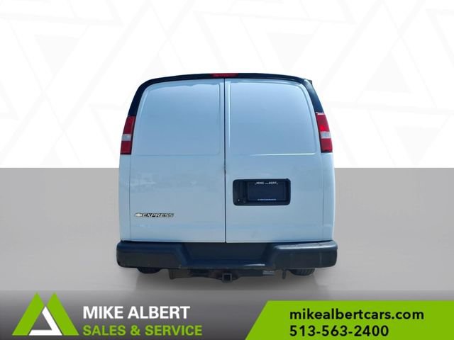 Used 2019 Chevrolet Express 2500 w/ Driver Convenience Package RWD image 6