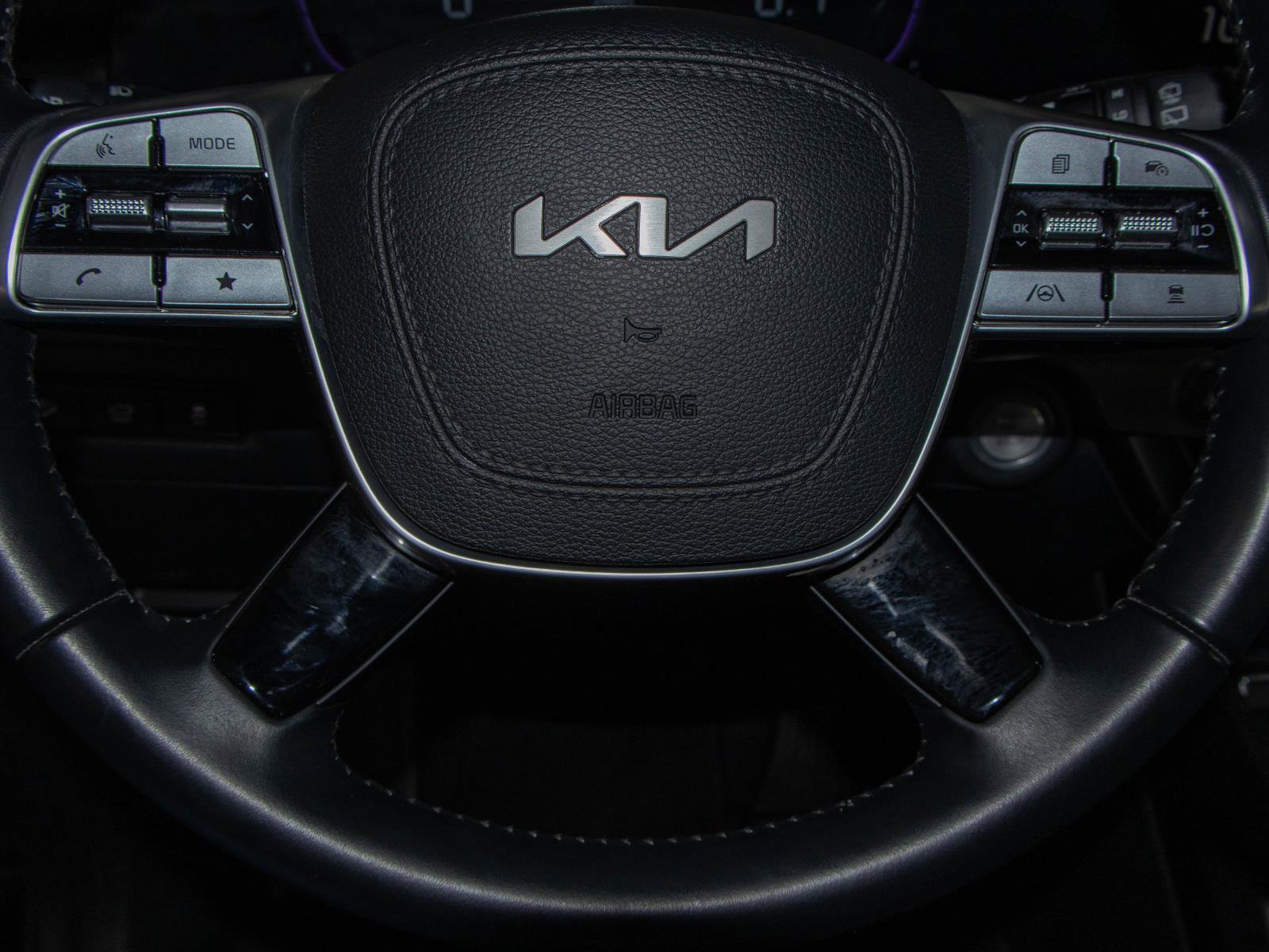 Used 2025 Kia Telluride S image 11