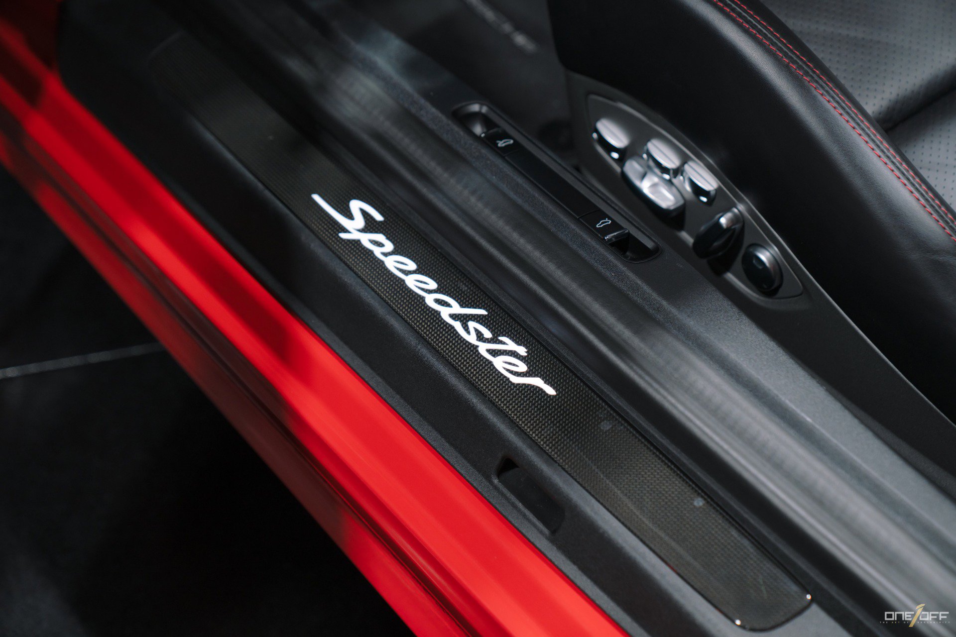 Used 2019 Porsche 911 Speedster RWD image 12