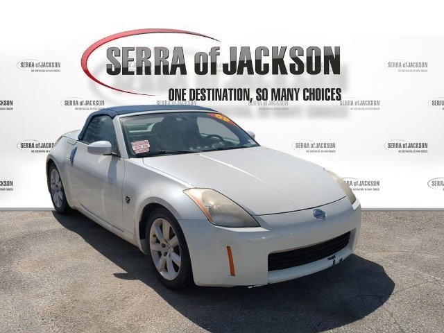 Used 2005 Nissan 350Z Touring image 2